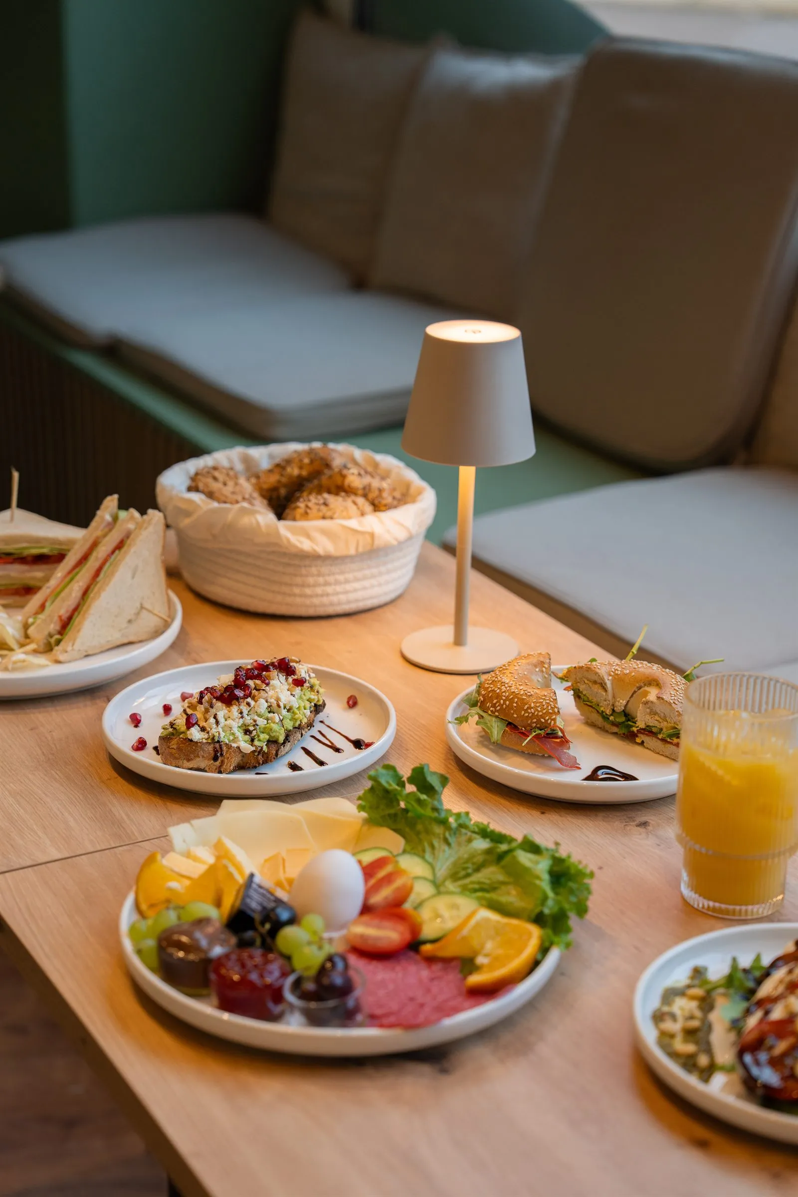 Frühstück im Café Bebel
